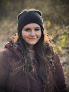 Alexandra Pencov (sie/ihr)